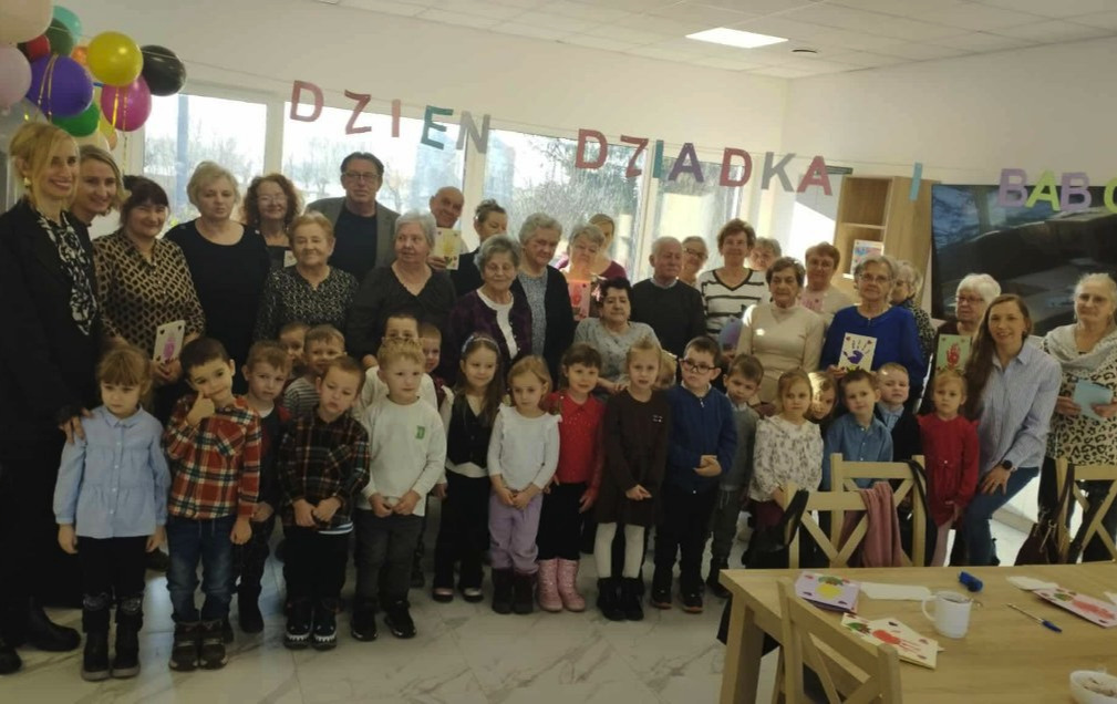 Zdjęcie do Dzień Babci i Dziadka w Dziennym Domu Senior+ w Choceniu&nbsp;