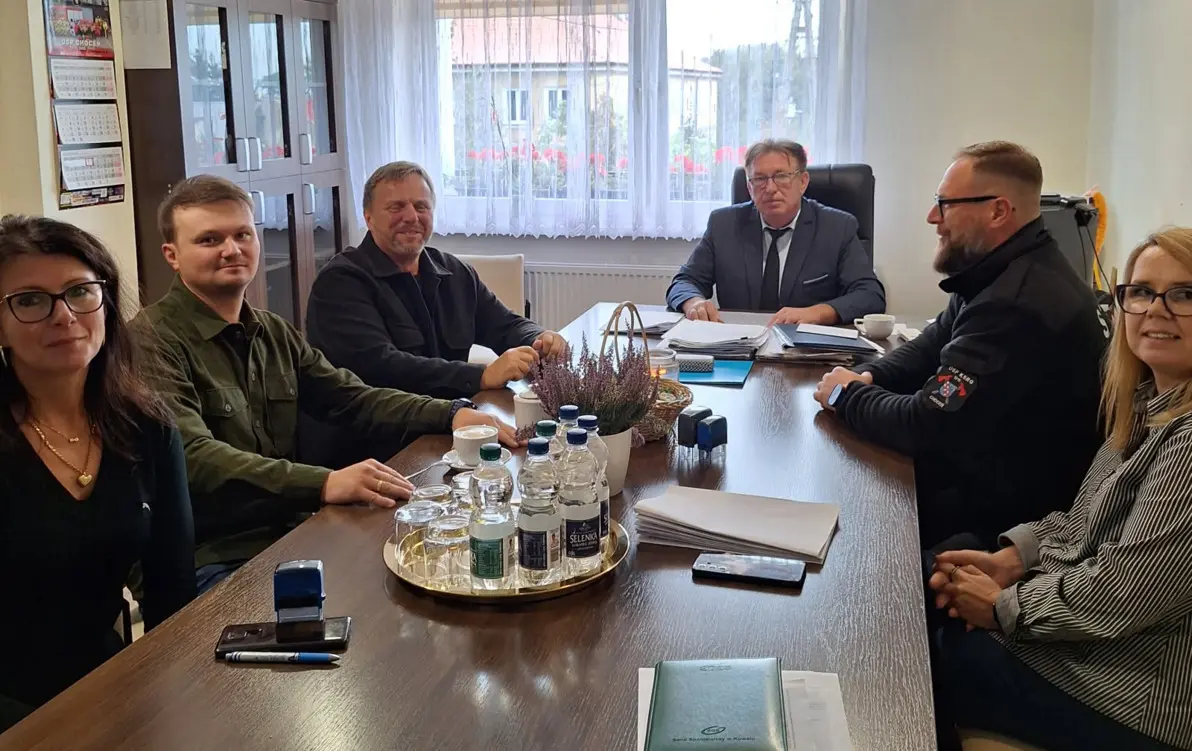 Zdjęcie do &bdquo;Zadrzewienia przy drogach lokalnych na terenie Gminy Choceń