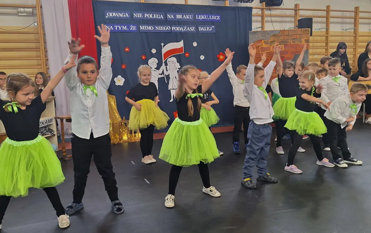 Zdjęcie do Święto w Szkole Podstawowej w Śmiłowicach
