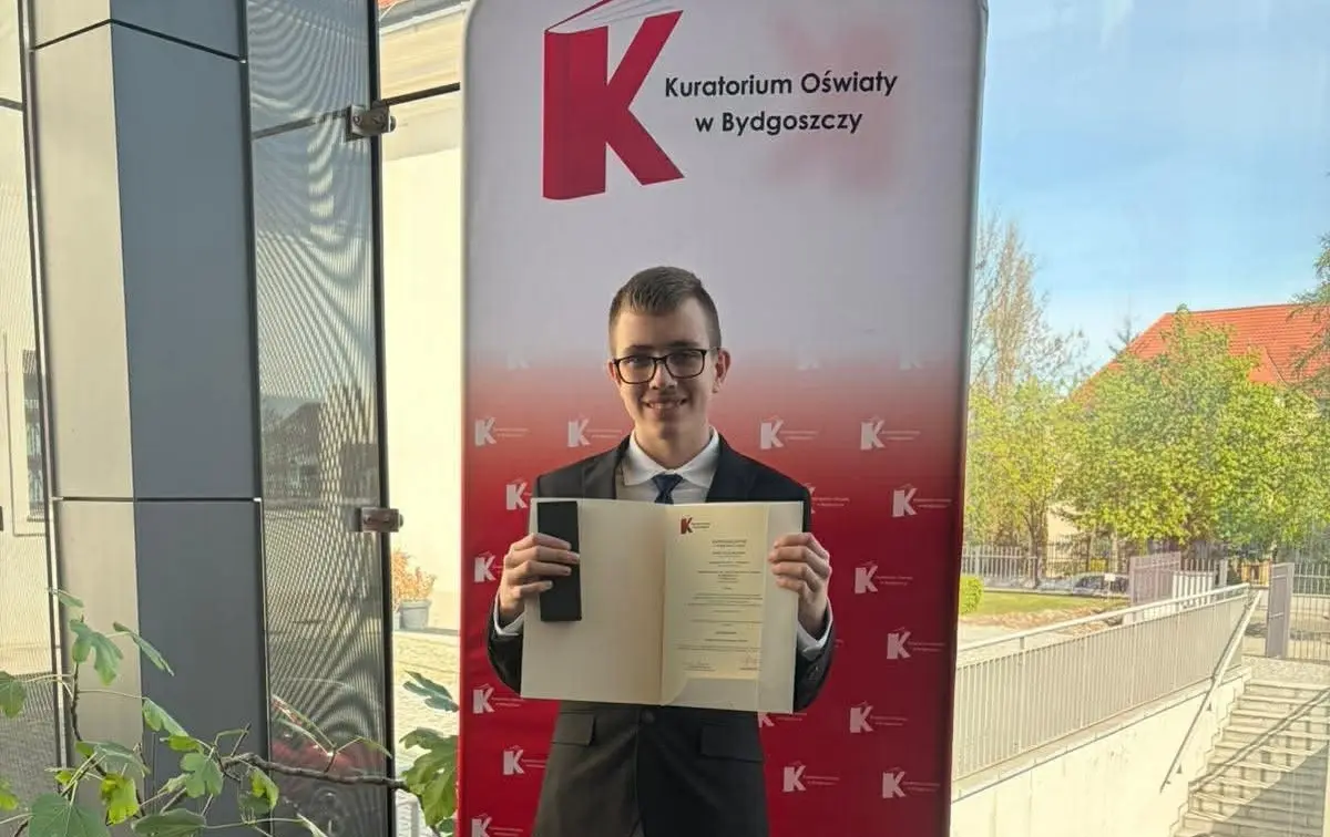 Zdjęcie do PODW&Oacute;JNY LAUREAT