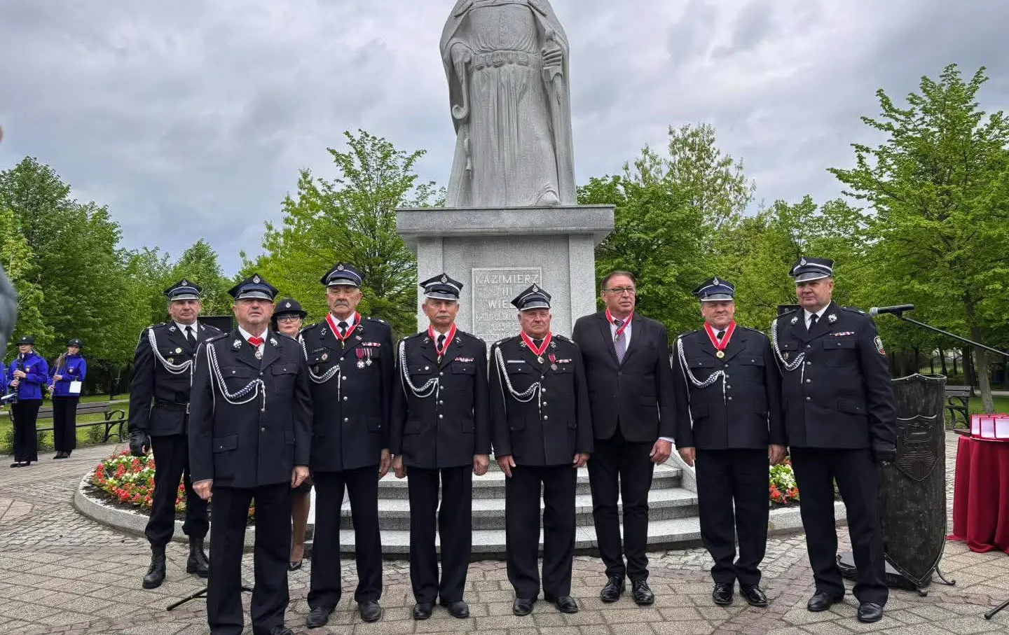 Zdjęcie do Najwyższe strażackie odznaczenie Złoty Znak Związku OSP RP dla W&oacute;jta Gminy Choceń Roman Nowakowski&nbsp;